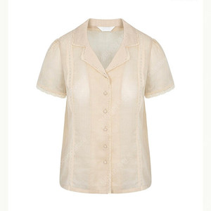 11am 베이지 색상 브라우스