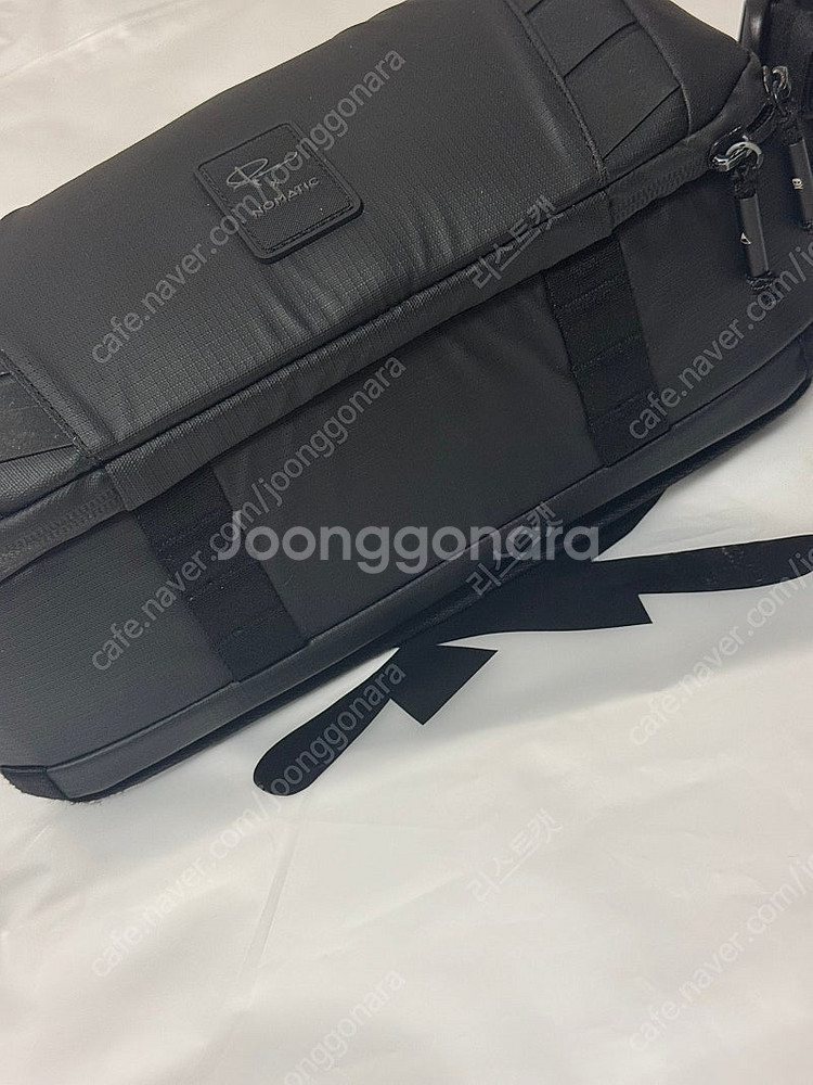 노매틱 피터매키넌 슬링백 8l + 울란지 카메라 백팩 ...--4