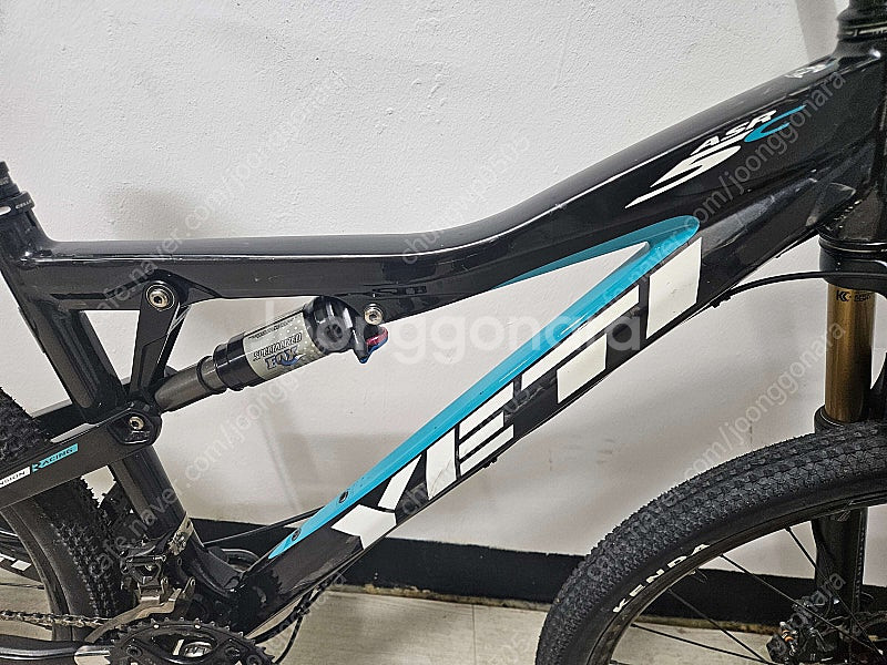 예티 ASR5C 풀카본 27.5 스몰 판매--1