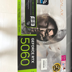 갤럭시 rtx 5060 화이트 (미사용)
