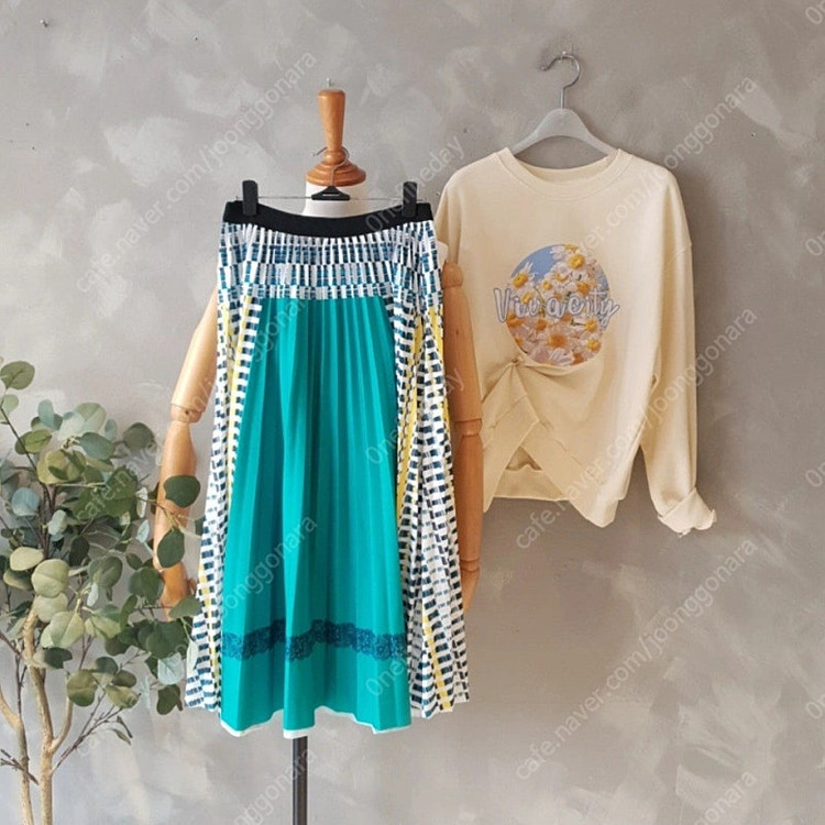 [새상품] 수입 패턴 주름 롱스커트--4