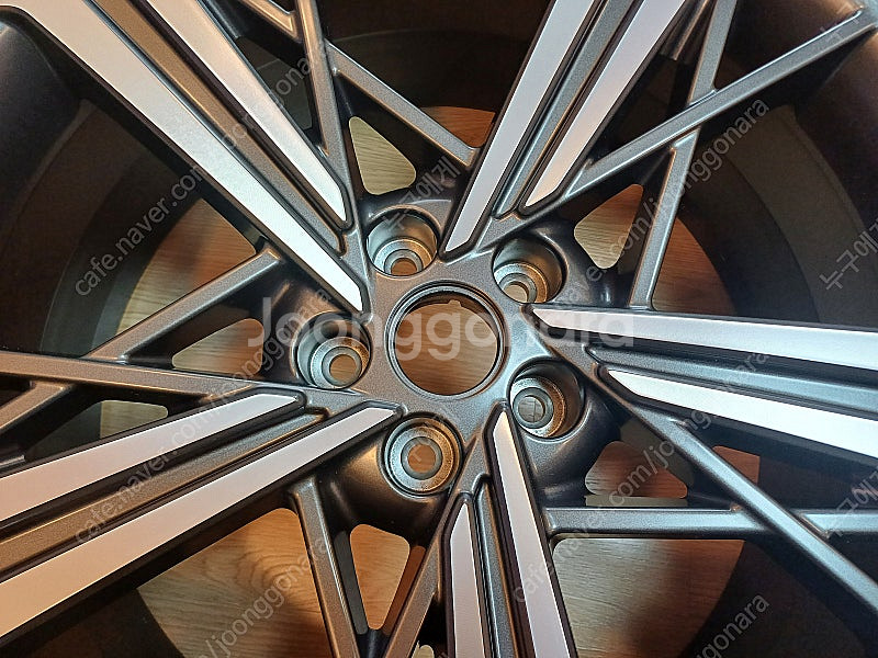 제네시스 GV80 22인치 알루미늄휠 1개--2