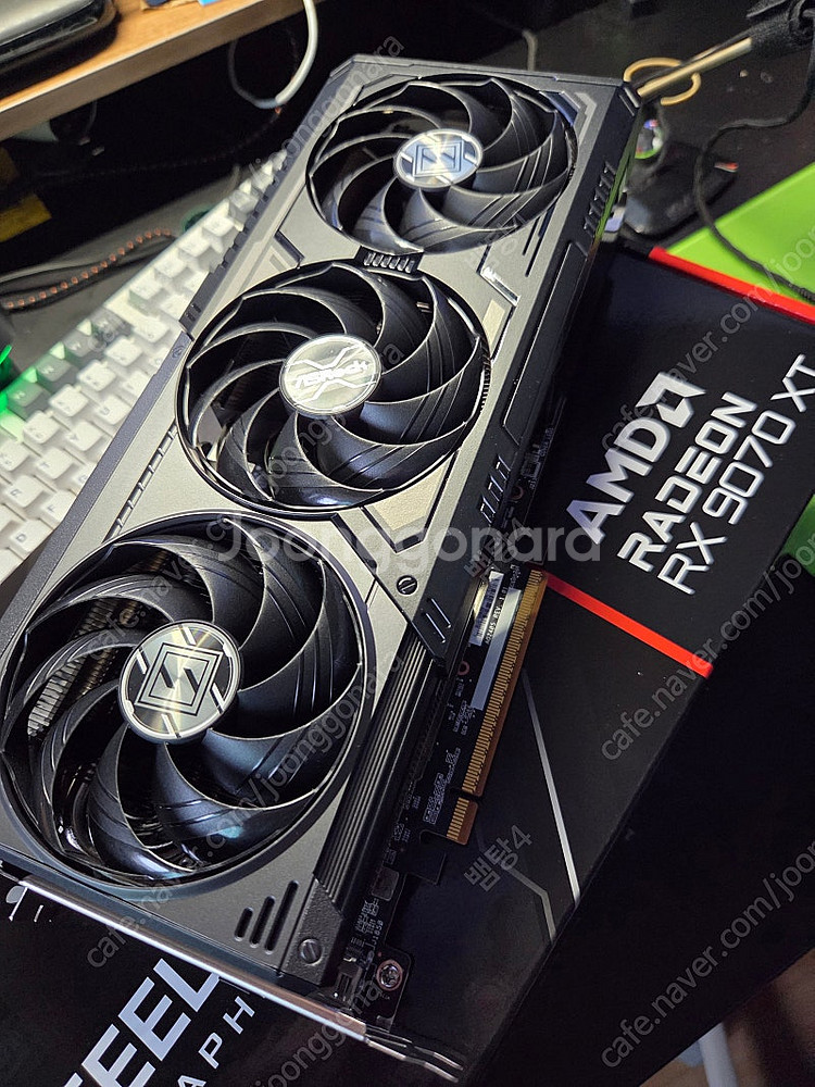 ASRock 라데온 RX 9070 XT 스틸레전드 DA--0