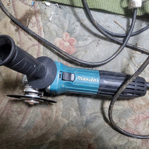 마끼다 그라인더