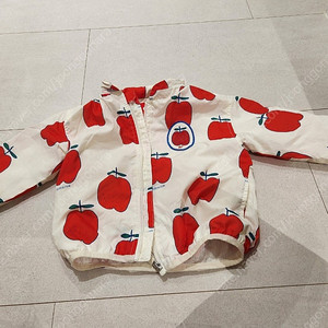 베베드피노 100사이즈 애플바람막이,레깅스 110사이즈 티셔츠