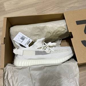 [270]이지부스트 350 V2 본 판매합니다.