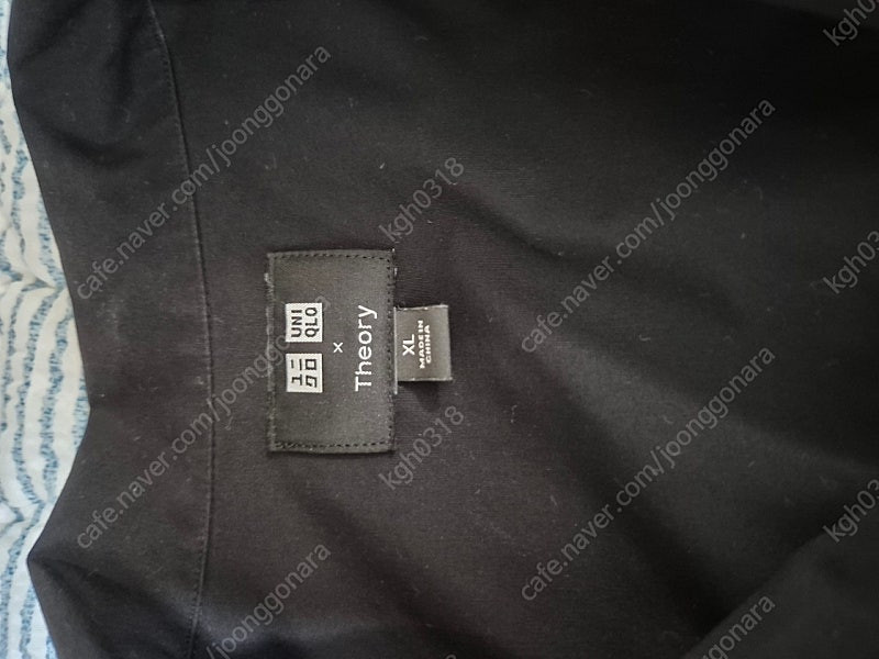 XL 유니클로띠어리 반팔 셔츠 블랙--1