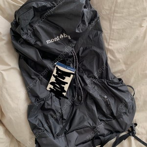 몽벨 버사라이트 다크그레이 백팩 20L
