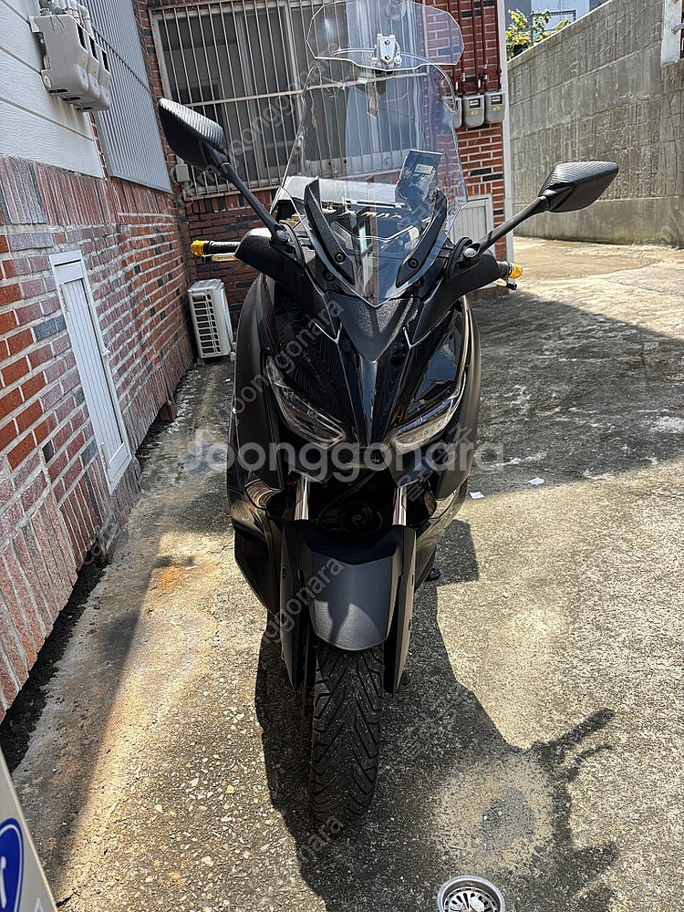 야마하 XMAX 스쿠터 22년식--0