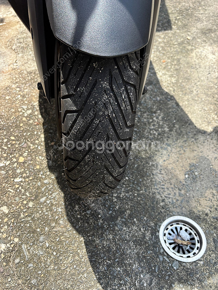 야마하 XMAX 스쿠터 22년식--1