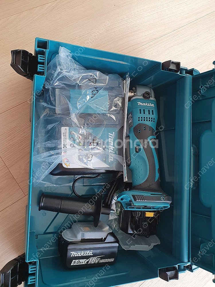 마끼다 코너드릴 새 제품 판매합니다--0