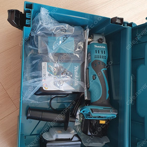 마끼다 코너드릴 새 제품 판매합니다