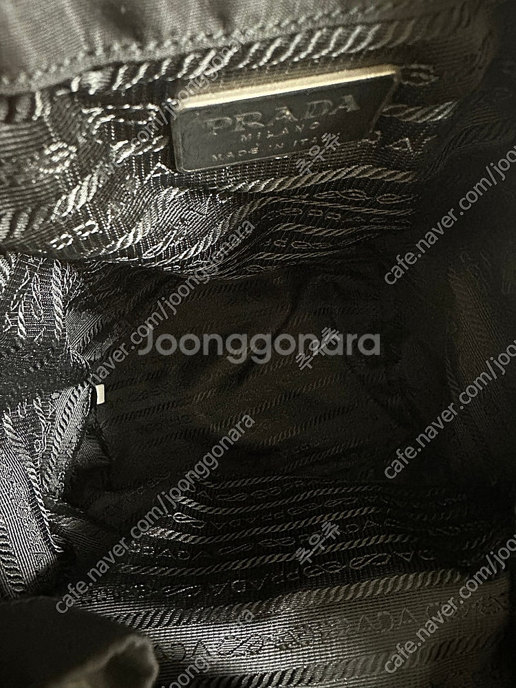 정품 프라다 포코노 미니백팩(정품보증서 포함)--6