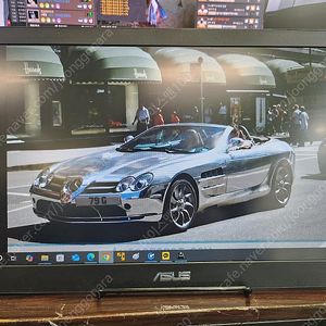 ASUS 포터블 USB 모니터 MB169B+ 팝니다.