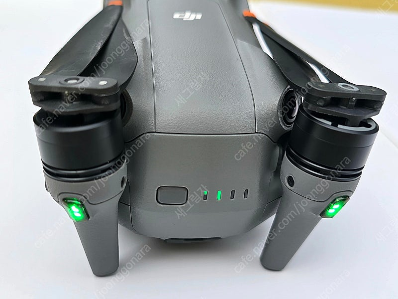 DJI 드론 AIR3S 플라이모어 콤보 RC2(2년 케어) 판매합니다.--9