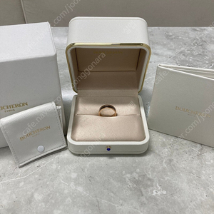 부쉐론 콰트로 클래식 스몰 링 반지 63호