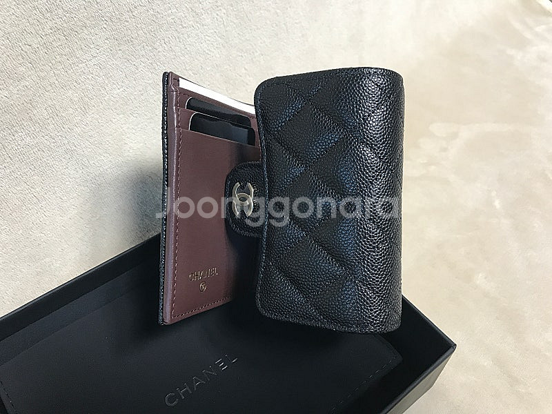 [새상품] 샤넬 클래식 미니 반지갑 블랙 캐비어 샴골--7