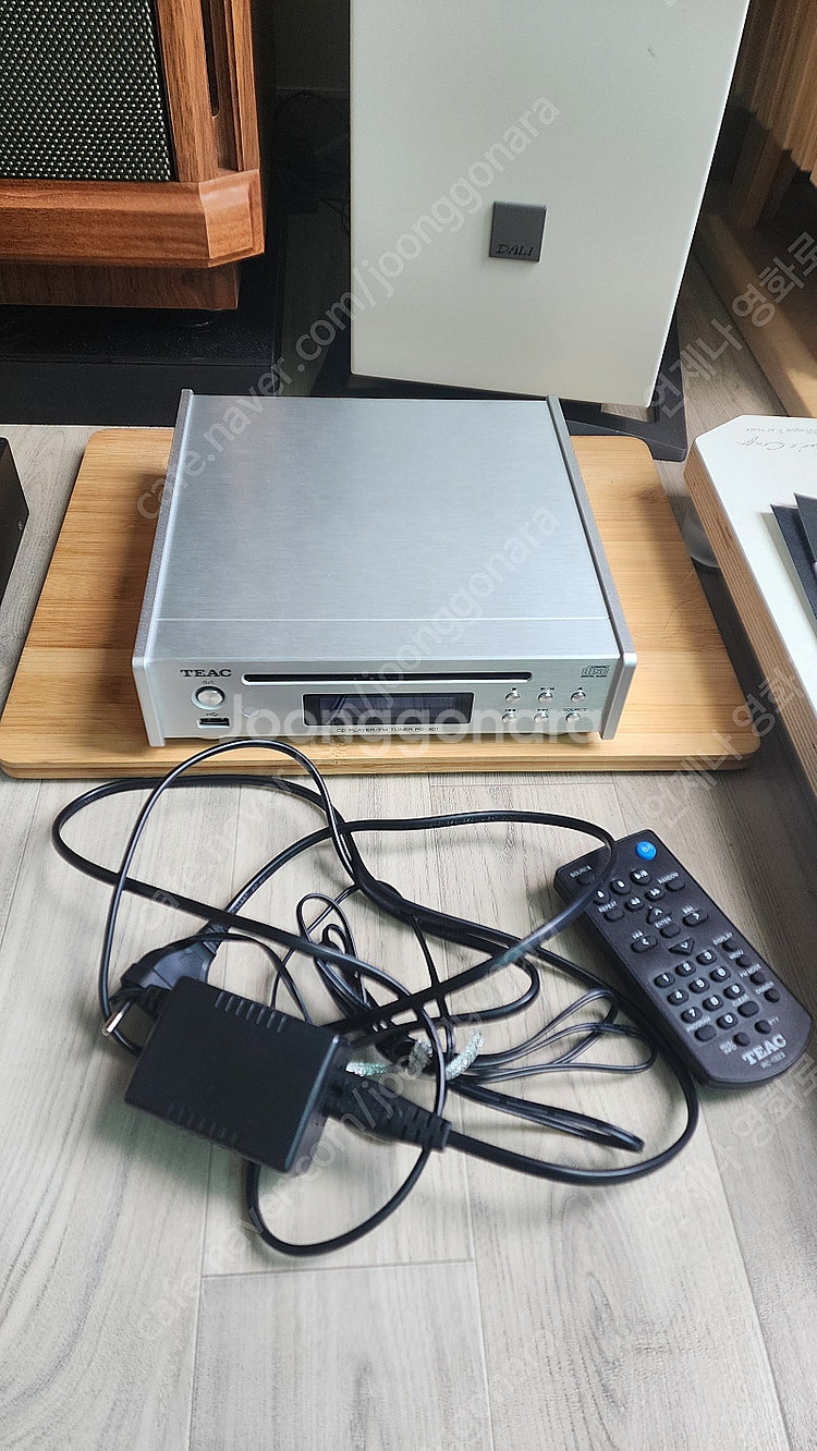 티악 PD 301, 달리 오베론 7 스피커--1