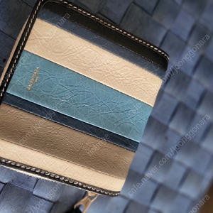 발렌시아가 반지갑