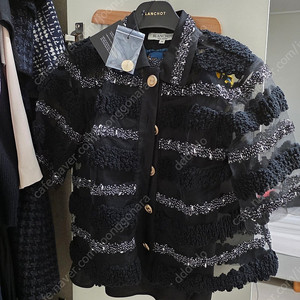 (1회 착용) 블랑쇼 Horizontal 레이스 탑 M사이즈