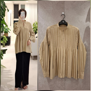 플리츠플리즈 저운티 집업 코트 베이지 이세이미야케