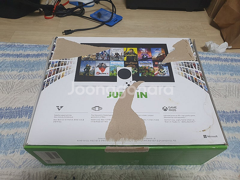 Xbox Series S 와 추가패드 판매합니다.--4