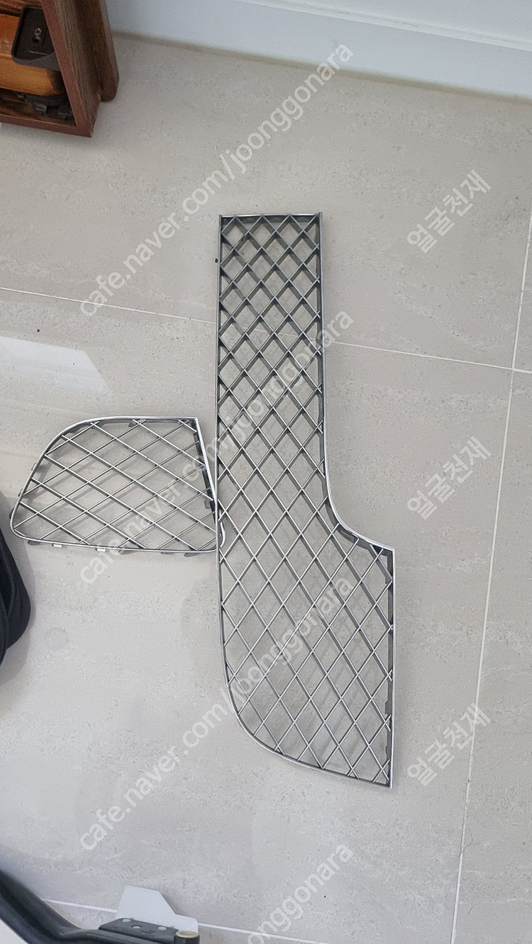 벤틀리 부품 새상품 이미지