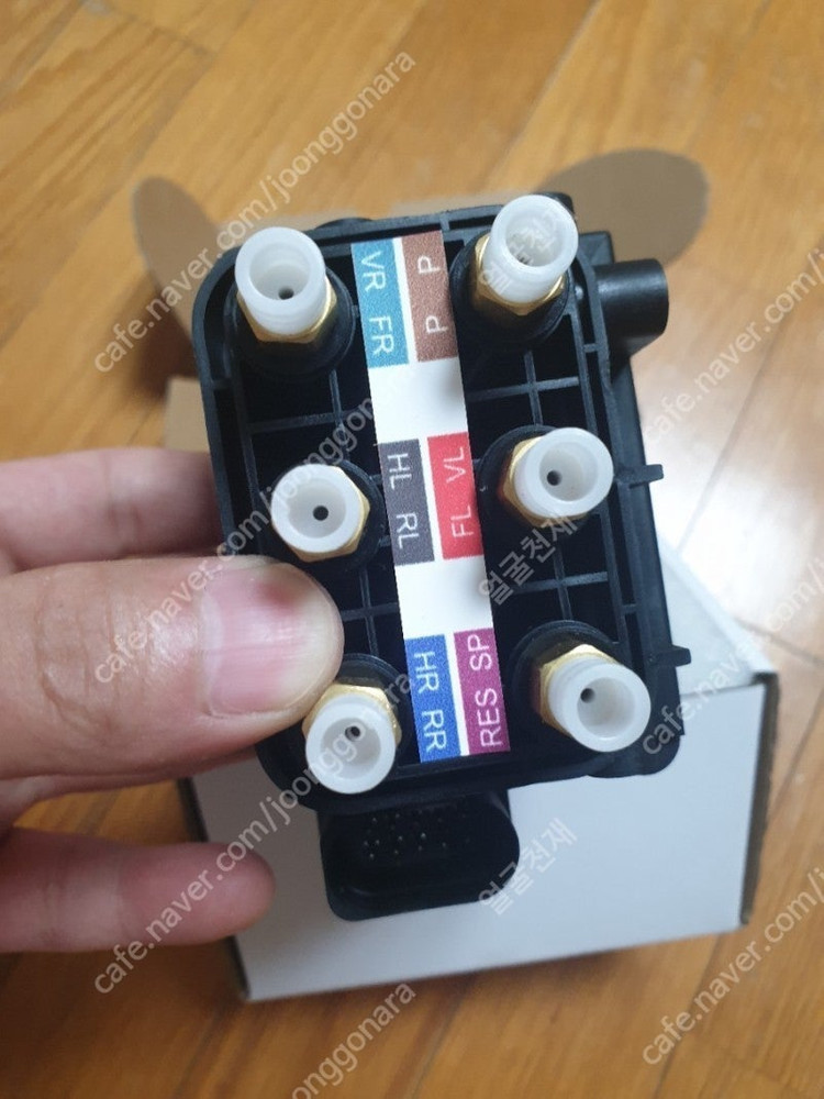 벤틀리 부품 새상품 이미지