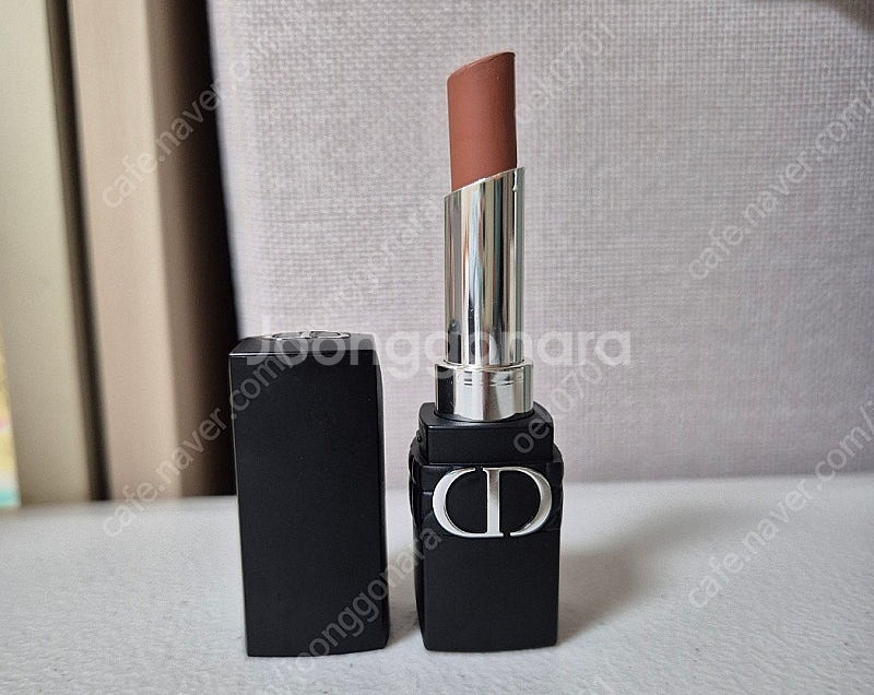 조르지오 아르마니 쿠션 케이스, 바비브라운 스틱 섀도우, 디올 립스틱--5