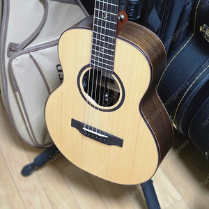 크래프터 마이노 로즈 판매합니다.