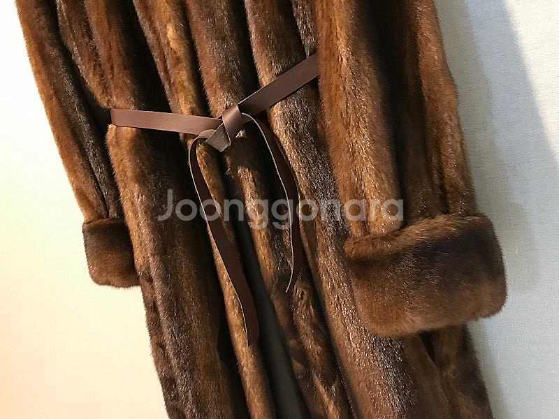 진도모피 롱롱밍크코트--4