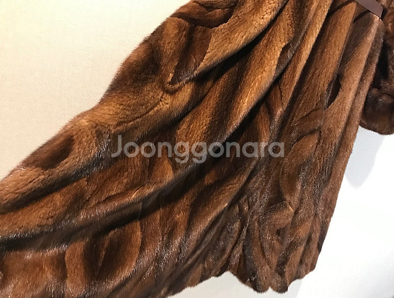 진도모피 롱롱밍크코트--8