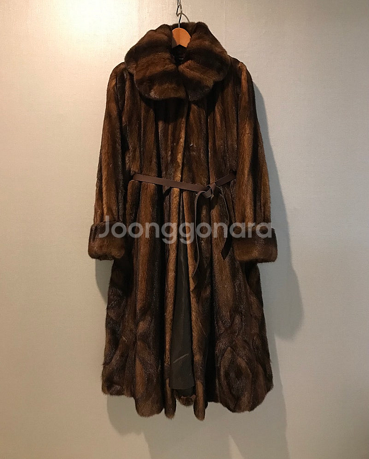 진도모피 롱롱밍크코트--9