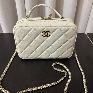 샤넬 탑핸들 베니티 샤넬백