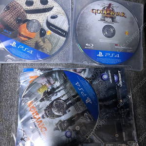 PS4갓오브워3리마스터 디비전 리틀플내닛3일판 디스크만 팝니다