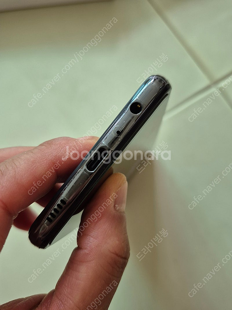 갤럭시 a32 64g 팝니다--3