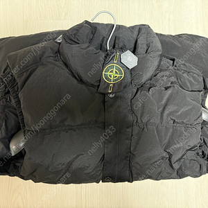 스톤 아일랜드 24FW 나일론 매탈 패딩 조끼 블랙 (8115G0419-V0029)