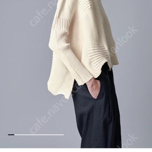 (새상품) 이세이미야케 코네코네 탑 아이보리