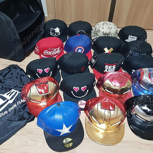 뉴에라 및 스냅백 일괄 판매합니다 !