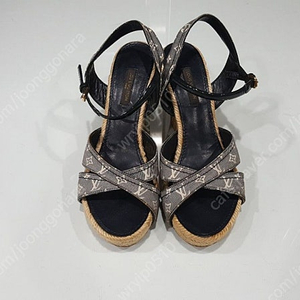 루이비통 모노그램 샌들 36 2/1(보통235) 정품 279000원 바로 구입시 249000원