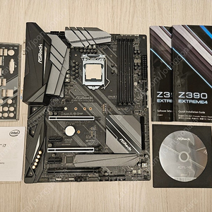 CPU, 메인보드 팝니다 (i7-9700k, ASRock Z390 Extreme 4)