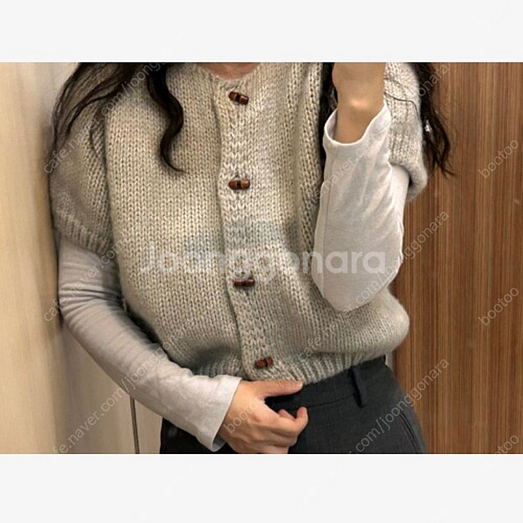 새상품) 노운베러 토글 알파카 반팔 가디건--3