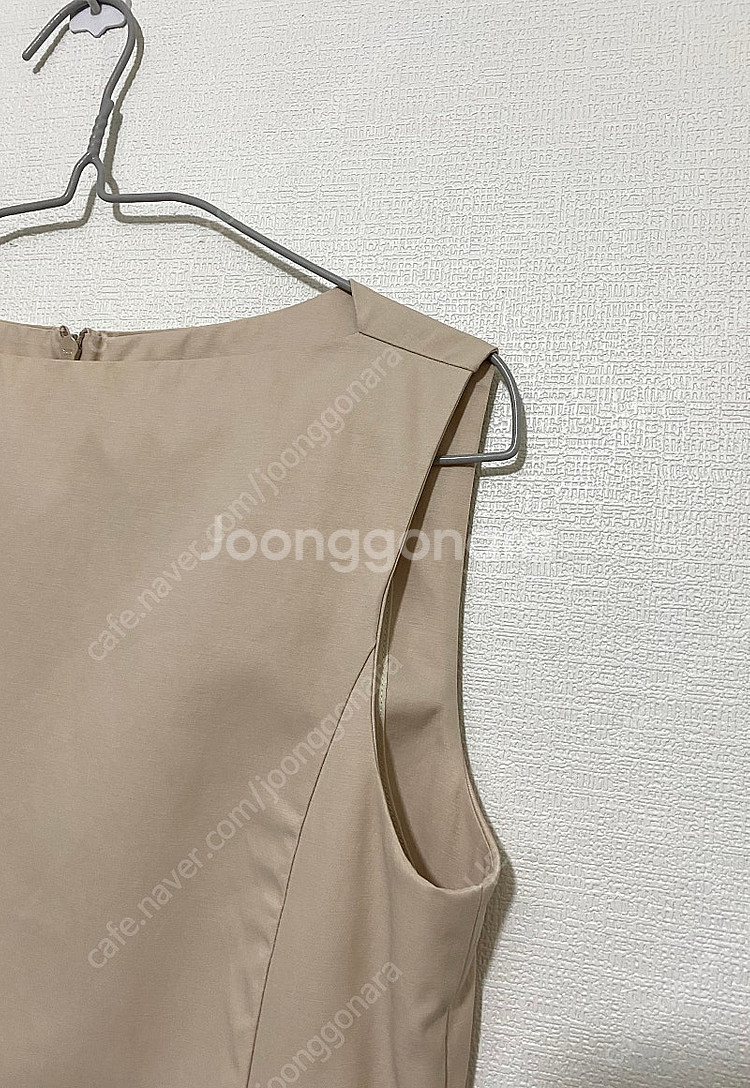 에핑글러 커브드 실루엣 원피스--1