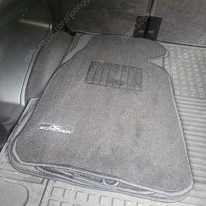 BMW e60 매트 판매합니다.
