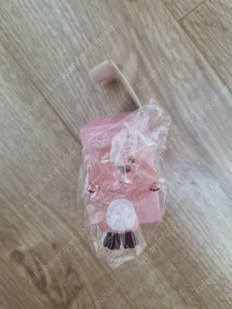 잔망루피 벚꽃시즌 팝업스토어 한정판 인형 & 파우치 키링 / 크리스마스 한정판 인형 이미지