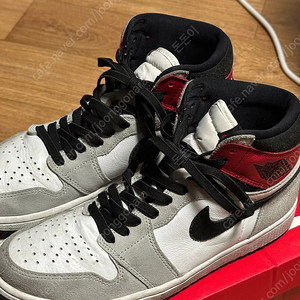 조던 1 레트로 하이 OG 라이트 스모크 그레이