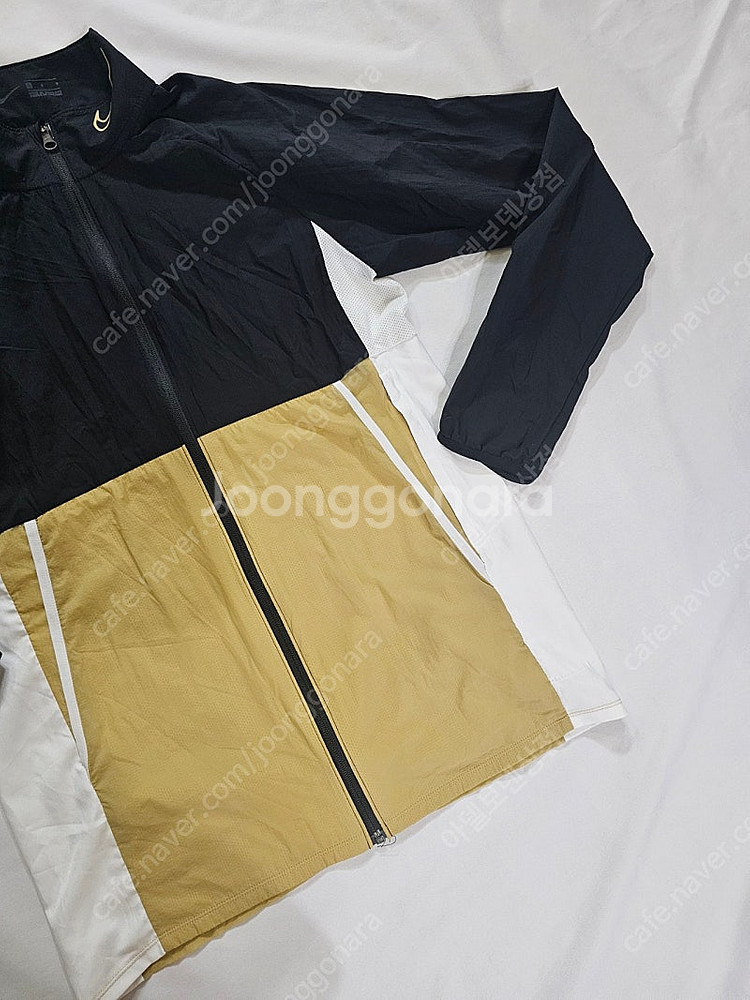 [L] 나이키 남성 바람막이 스우시 블랙골드 검골 윈드...--2
