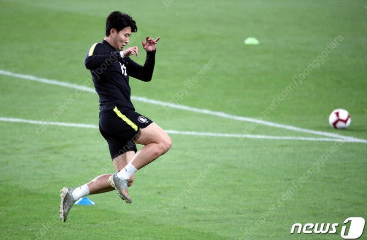 18-20 대한민국 축구 국가대표 선수지급용 국대 트레이닝 반바지 쇼트 이미지