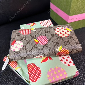 [새상품] 구찌 한정판 지갑 체리@@@100%정품 이미지