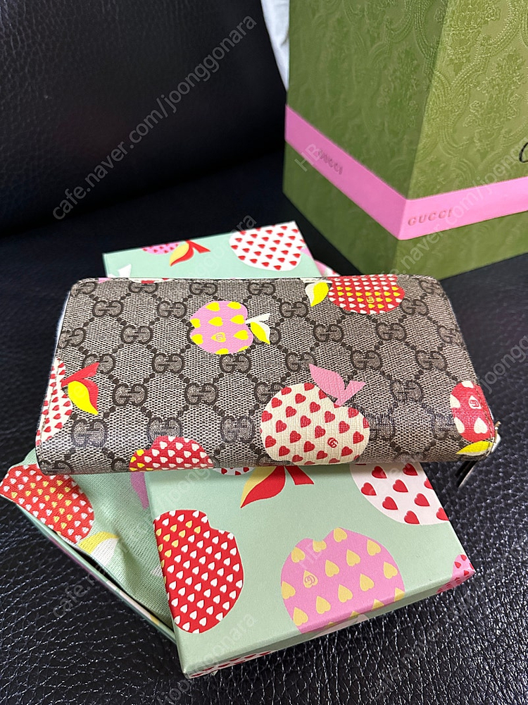 [새상품] 구찌 한정판 지갑 체리@@@100%정품 이미지